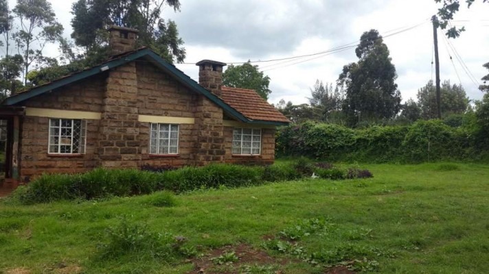 3 bedroom house on 1/4acre in Kikuyu mai-i-ihii along southern bypass.